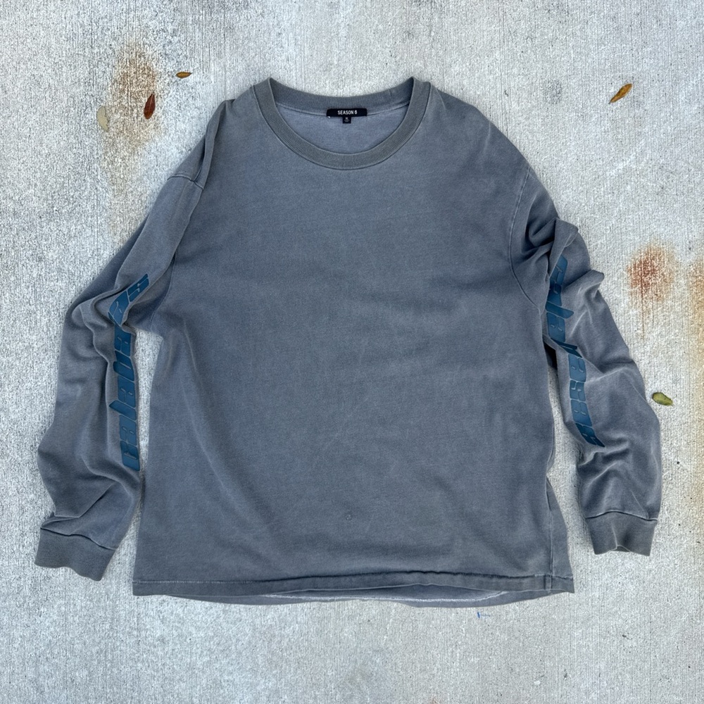 Yeezys Gray Long Sleeve Sweatshirt